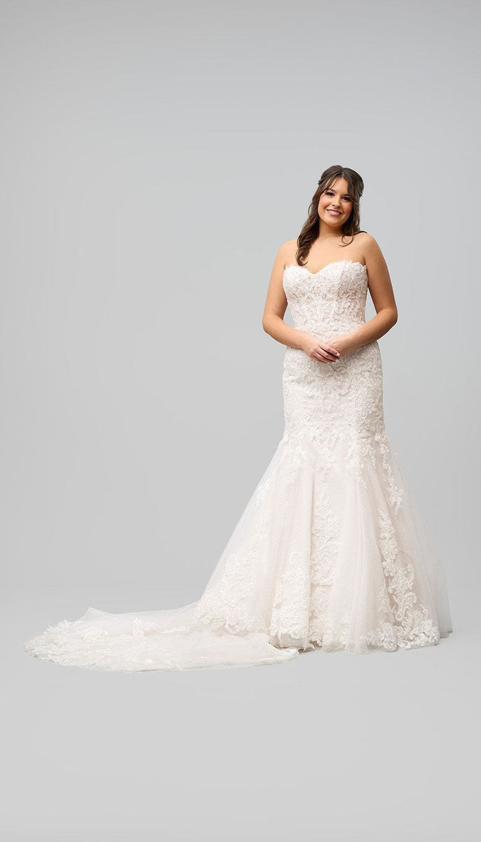 Lace Fit and Flare Wedding Dress