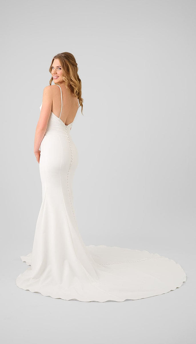Greta Fitted Wedding Dress