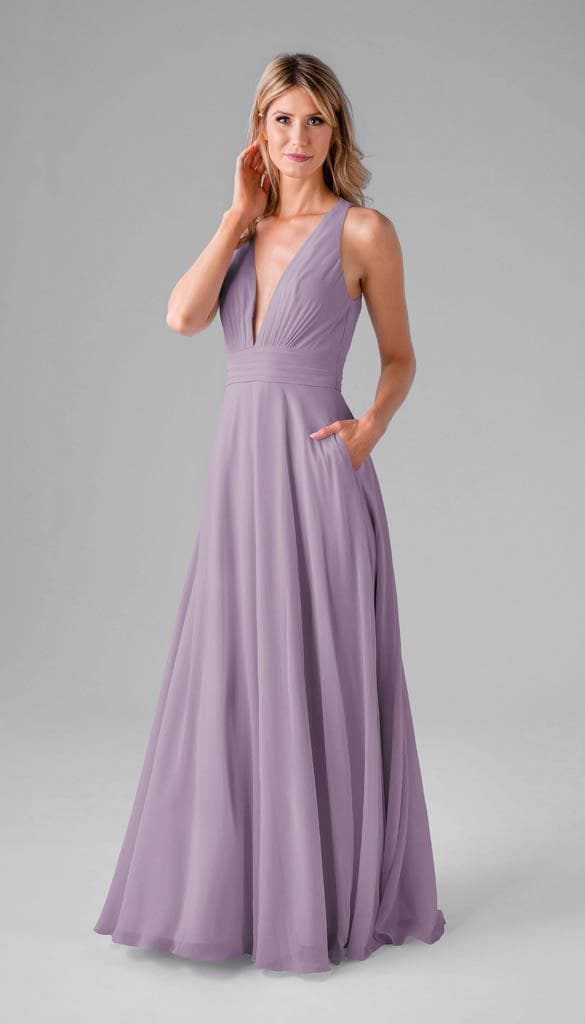 90+ Lilac Bridesmaid Gown Colours Stock Photos, Pictures & Royalty-Free  Images - iStock