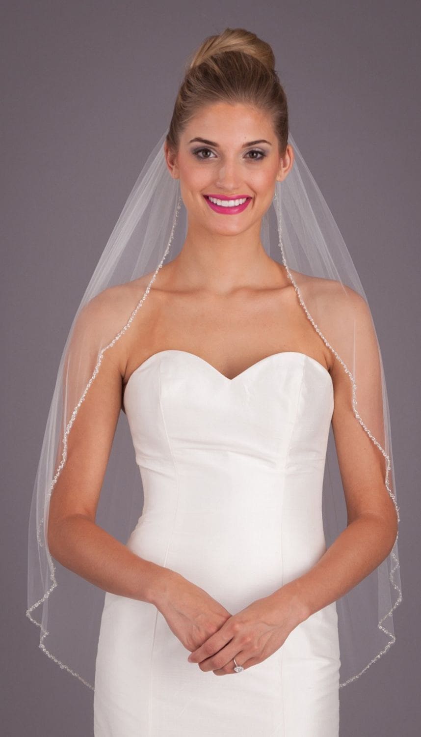 Beaded Edge Fingertip Veil