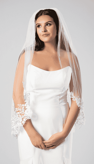 Edith Scalloped Lace Edge Veil | Kennedy Blue